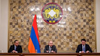 Վարչապետը Քննչական կոմիտեի աշխատակազմին է ներկայացրել ՔԿ նորանշանակ նախագահ Արթուր Պողոսյանին